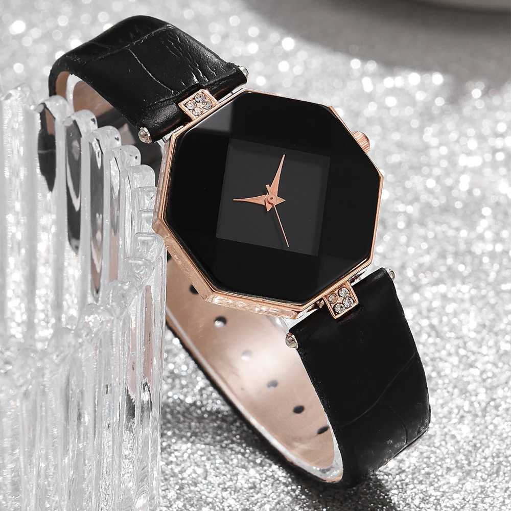 5PCS Womens Luxury Leather Analog Ladies Quartz Wrist Watch Fashion Bracelet Watch Set Holiday Gifts Montre Femme W250724