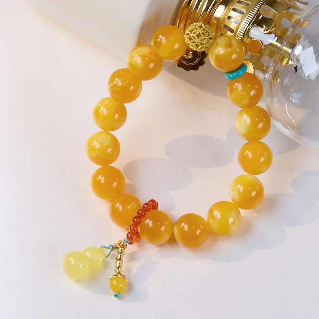 New Chinese Style Chinese themed Beeswax Bracelet Retro Unisex Single strand Handicraft with Chicken Fat Yellow Beeswax Gourd
