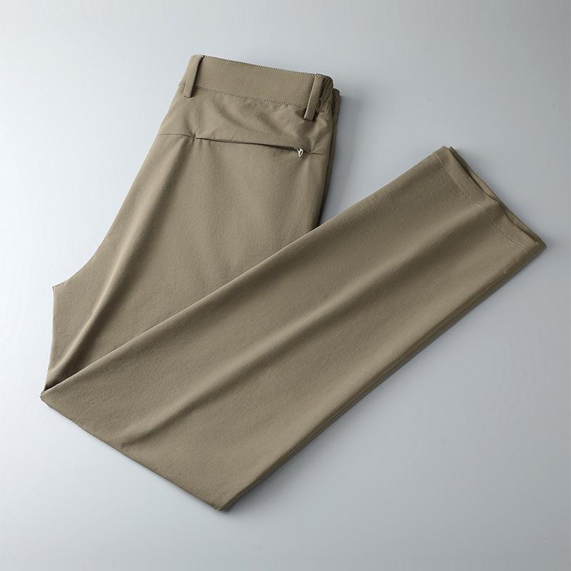 Hot Free shipping designer pants for man Outdoor windproof waterproof breathable and comfortable texture of casual pants