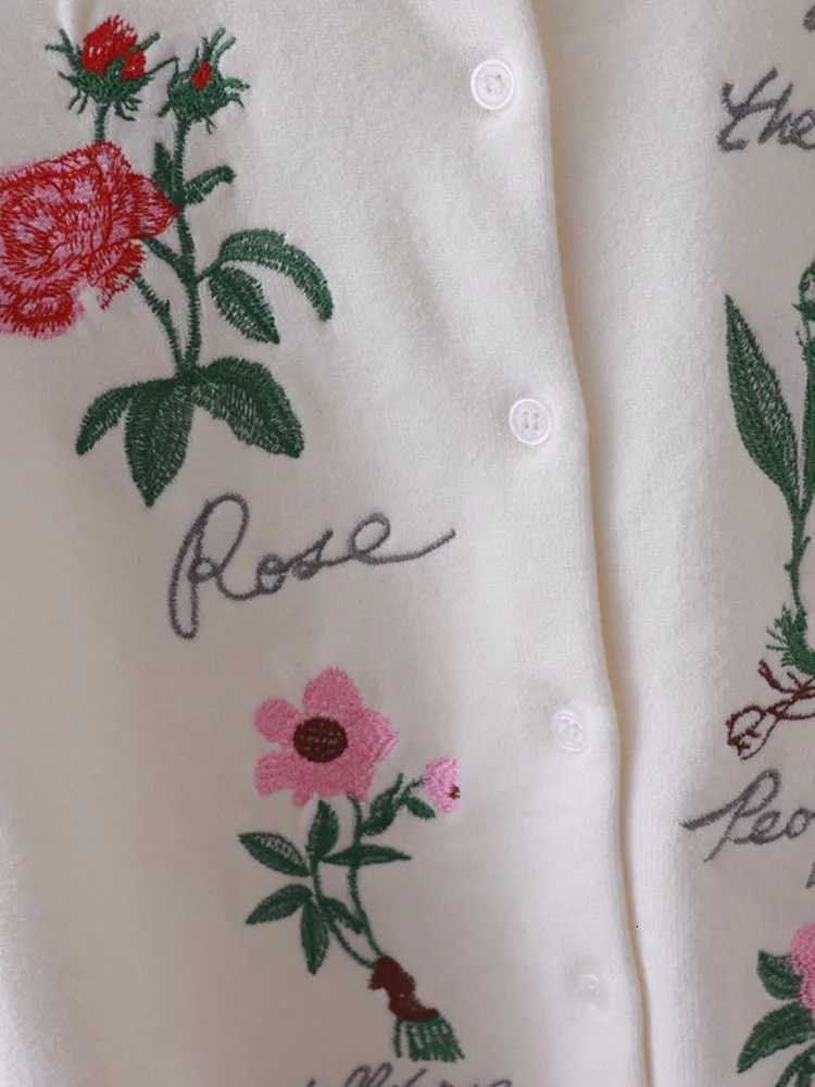 2025 Women Spring Fall New Flower Embroidered Wool Blend Soft Round Neck Long Sleeve Cardigan Jacket C-320 X250724
