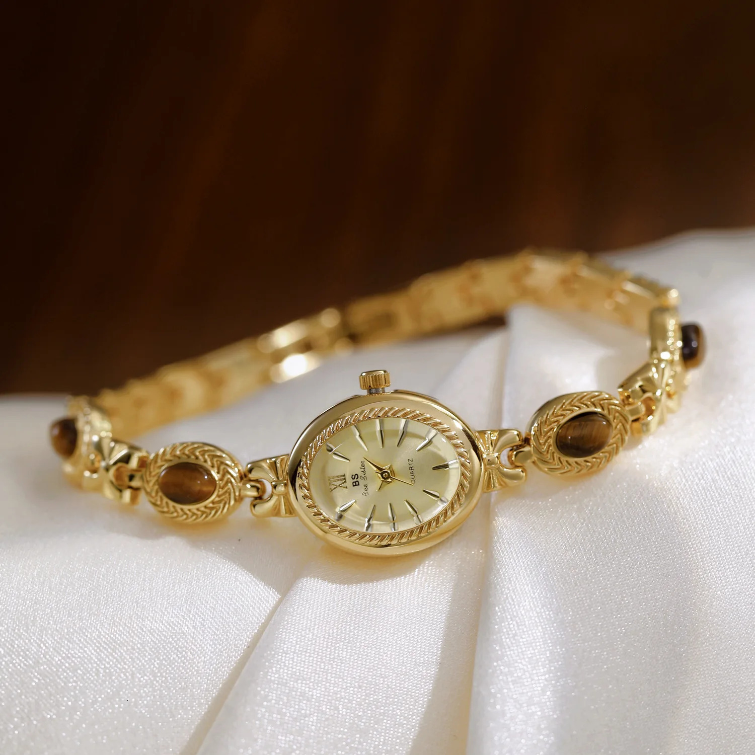 Elegant Watches For Women Gold Bracelet Amber Jewelry Quartz Oval Wristwatch Fashion Retro Original Ladies Watch 250723