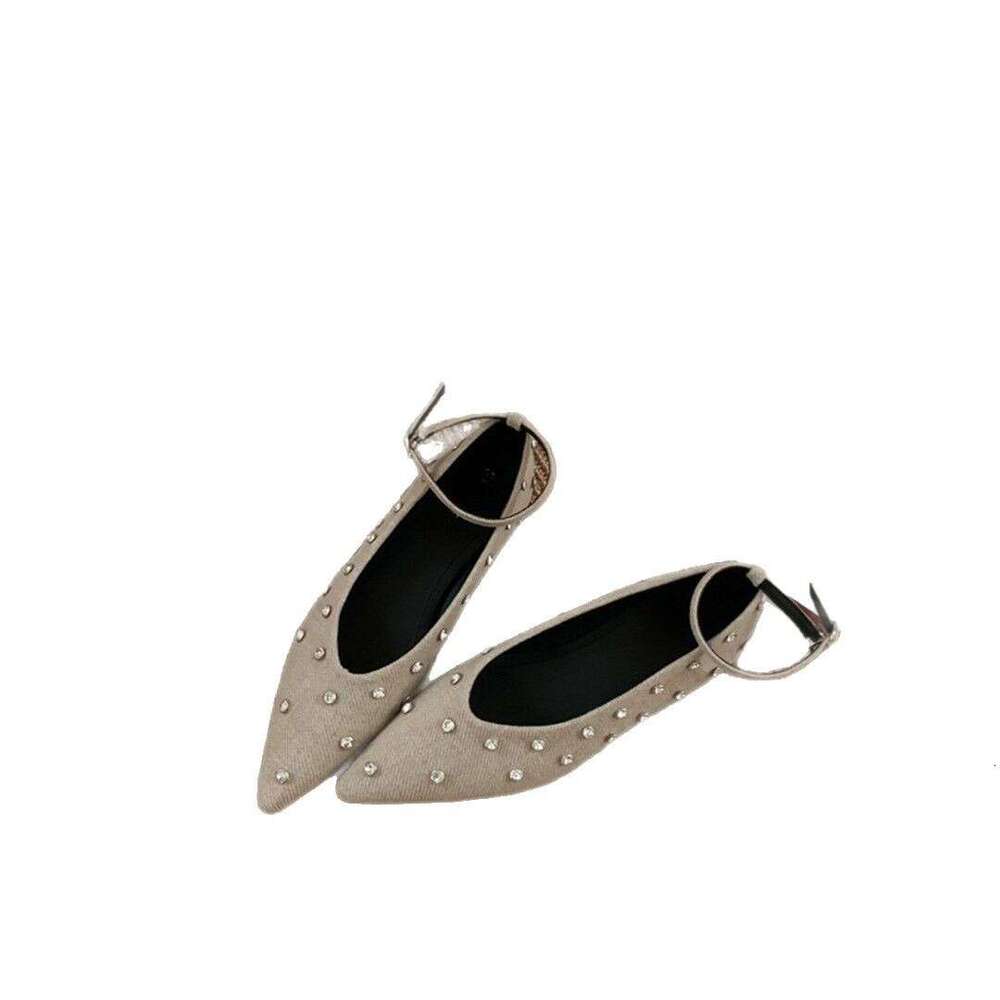2025 Spring New Flat Women Comfortable Soft Sole Non-Tiring Fashionable Rhinestone Women's Shoes for Outdoor Wear with a Sense of Sophistication