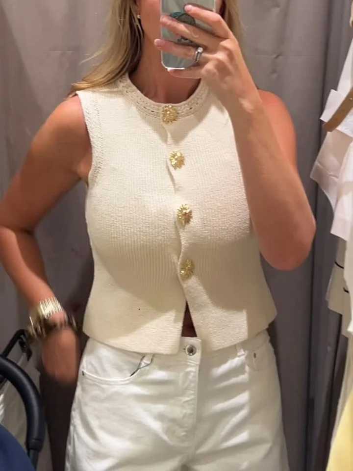 Retro Metal Button Womens Vest Solid Color Round Neck Single Breasted Knitted Cropped Top Casual Sleeveless Cardigan New Vest X250724