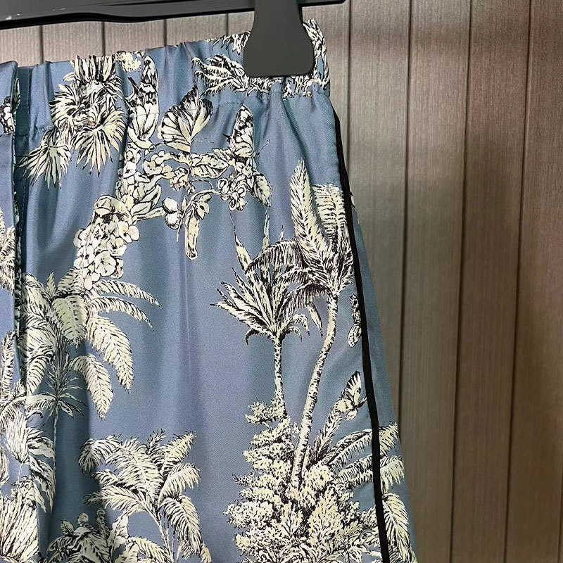 Ladies Silk Palm Tree Print Shorts Y2K Designer High-End Luxury Classic Elastic Waist Luxury Casual Homewear S0760