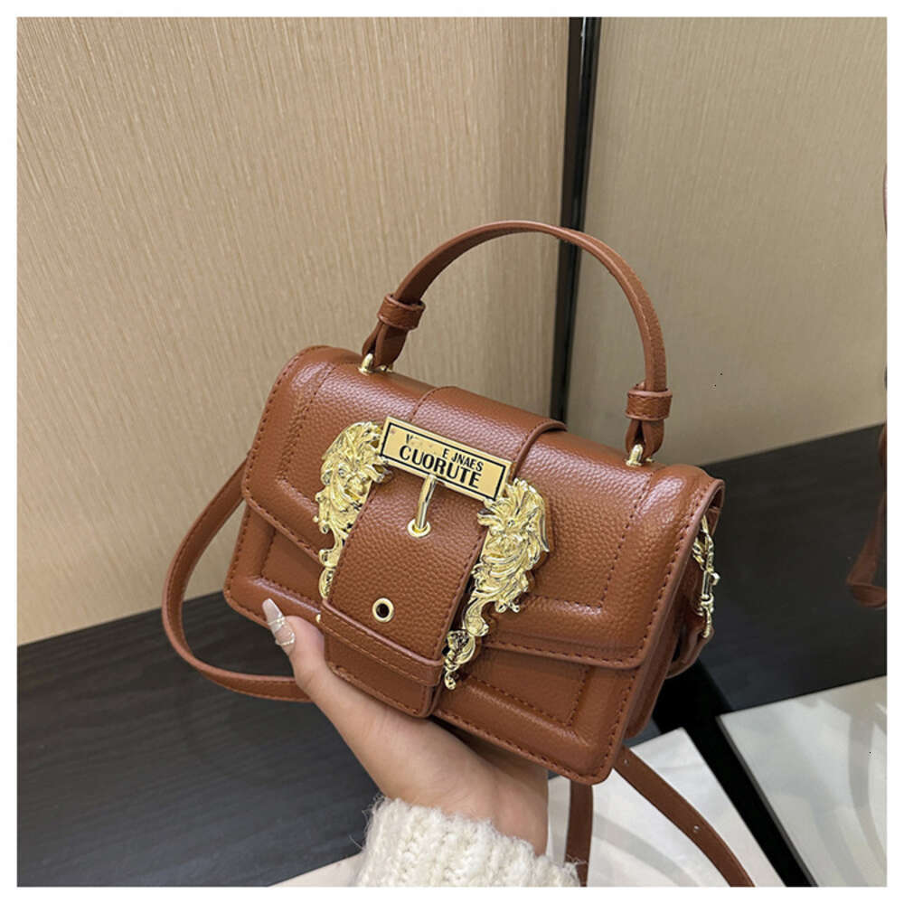 Medusa Handbags Trend Versatile Letter Carving Dia Grid Lock Chain High Quality Leather Fashion One Shoulder Crossbody Small Square Bag Woman For Daily Use 5e9