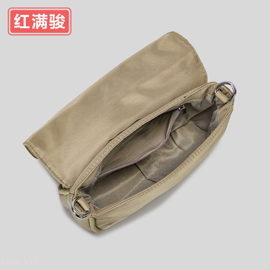 Trendy Brand Casual Outdoor Sports Single Crossbody Versatile Phone Lightweight Wide Shoulder Strap Flap Small Square Bag for Women