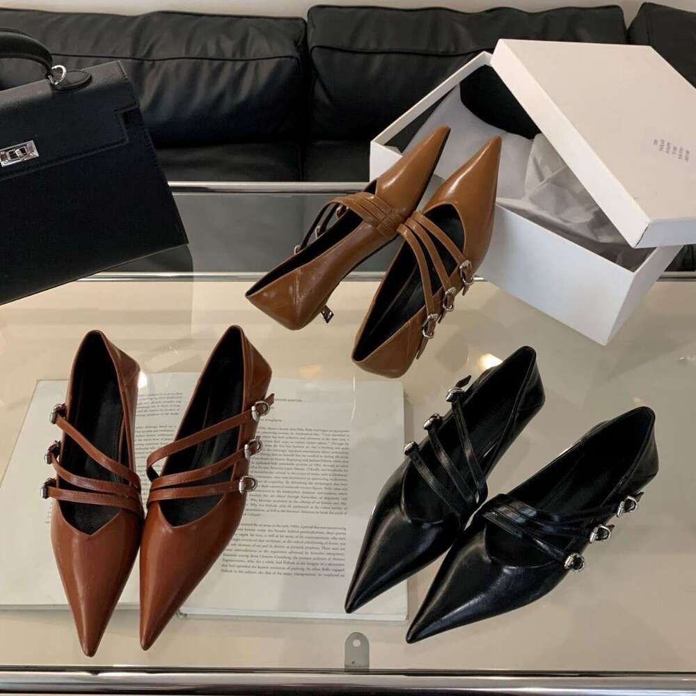 Designer 2025 Spring Single French Style Comfortable Leather Shallow Mouth Women's Soft Sole Versatile Casual Shoes