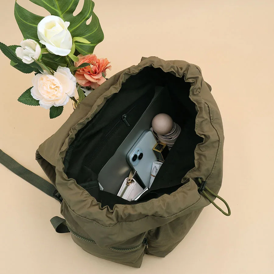 Casual Backpack Women Large Capacity Fashion Junior High School Student Pleat Schoolbag Cloth Bag Korean Travel Backpack 250723