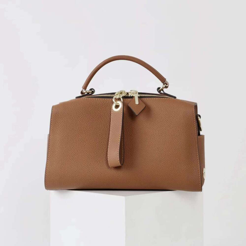 Genuine Leather Pillow 2025 New Niche Design Top Layer Cowhide Commuter One-Shoulder Crossbody Box Bag Fashion Lady Handbag