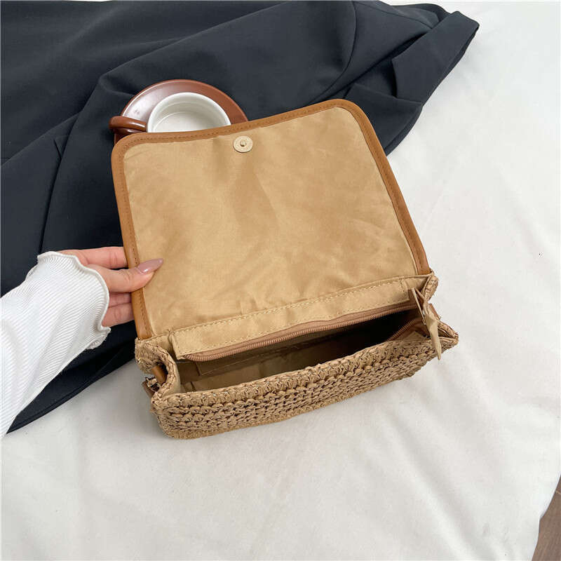 New Women's Single Shoulder Quilted Trendy Fashion Commuter Small Crossbody Bag Handbag