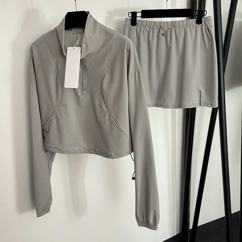 Daily Outfit Designer Sports Suit 2PCS Long Sleeve Top + Shorts Simple Logo Letter Half Zipper Stand Collar Skirt Outfit Set Designer Running Gym Sports S-XL YGS053