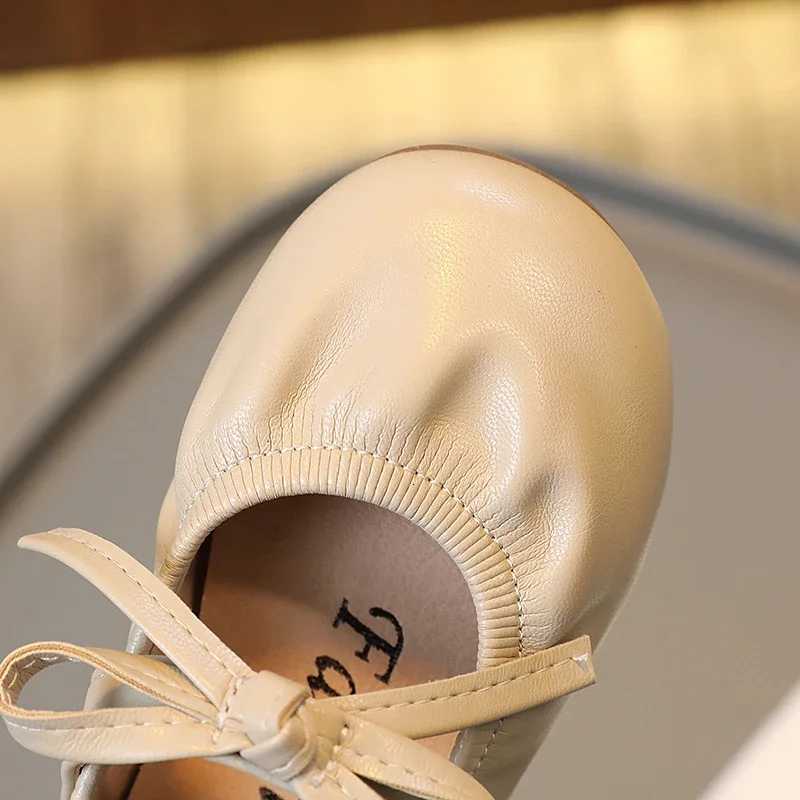 Girls Flats Leather Shoes for Par Wedding Childrens Retro Princess Shoes with Bow-knot Kids Soft Sole Pleated Casual Shoes XJ250724