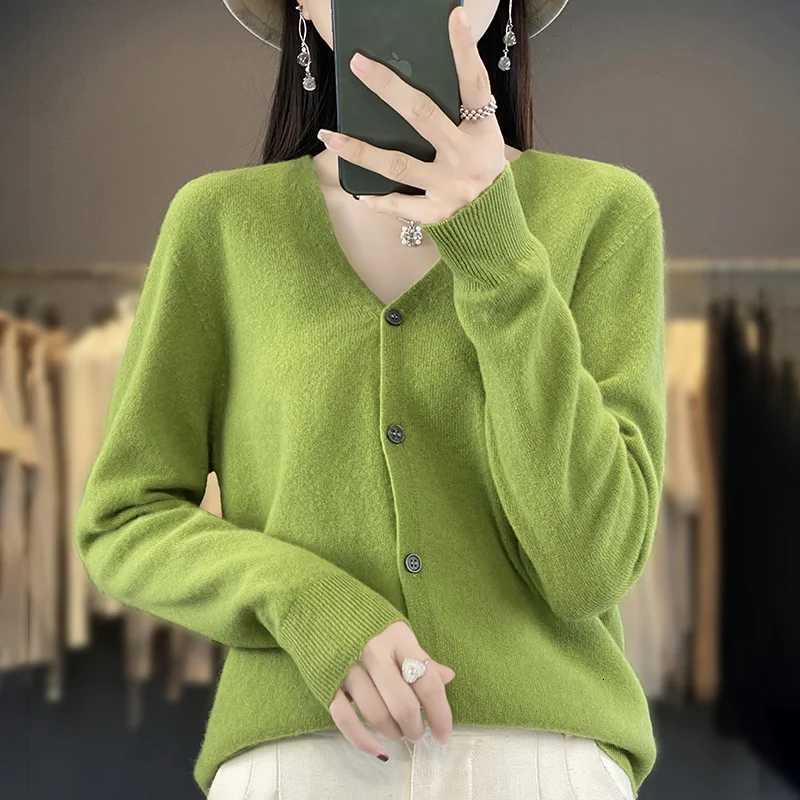 Autumn and Winter 100% Wool V-neck Knitted Cardigan Basic Versatile Coat Womens Elegant Sweater Loose Long Sleeve Top WQ015 X250724
