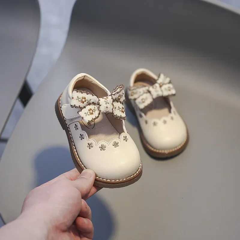 Baby Girls Leather Shoes Comfortable Soft-soled Infant Casual Shoes Spring Autumn Children Lace Bow Floral Princess Shoes XJ250724