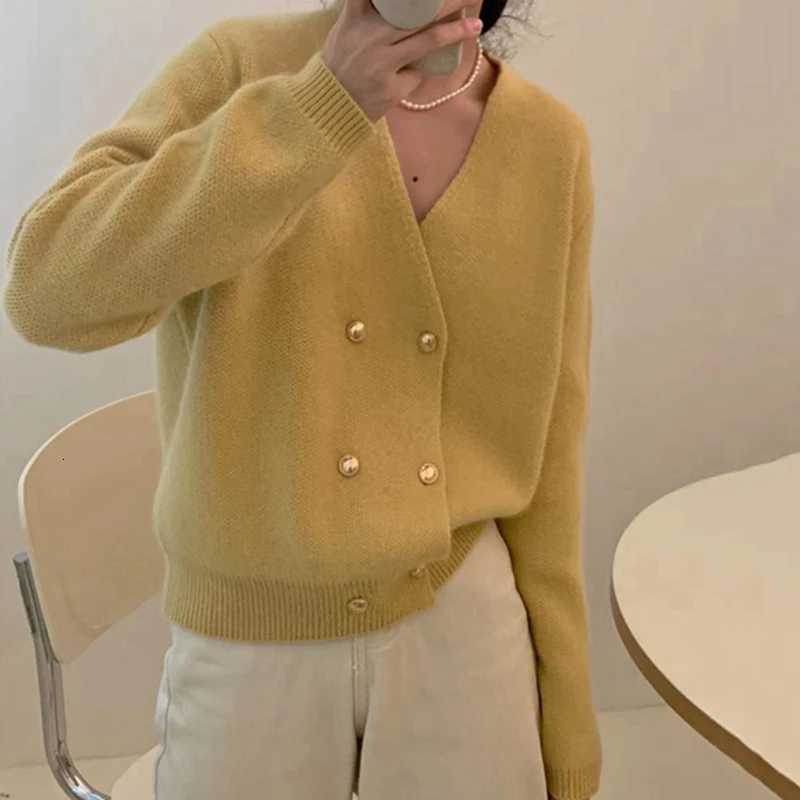 2025 Korean Double Breasted Knitted Cardigans for Women Fashion V Neck Cardigan for Women Autumn Winter Long Sleeve Sweater Coats for Women X250724