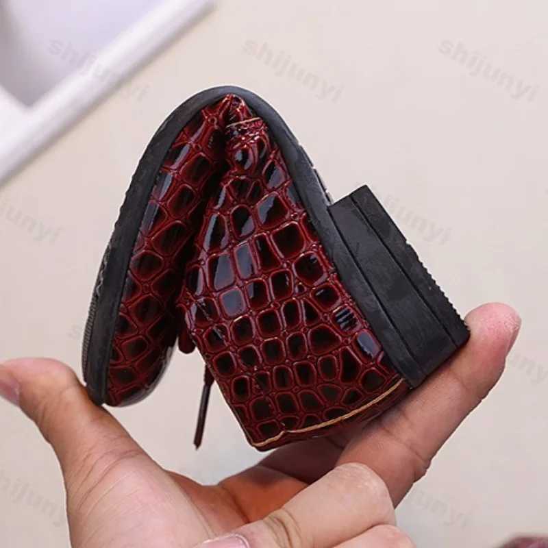 2025 New Retro Fashion Lace Up Pointed Toe Dress Shoes for Boys Leather Shoes Uniform Kids Oxford Performance Flats Shoes XJ250724