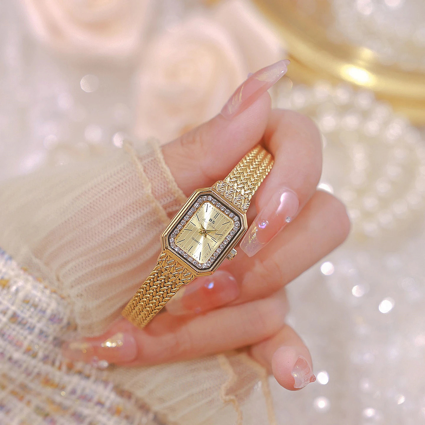 Fashion Watches For Womens Gold Classic Square Rhinestone Ladies Watch Quartz Waterproof Wristwatches Women Dress Clock 250723