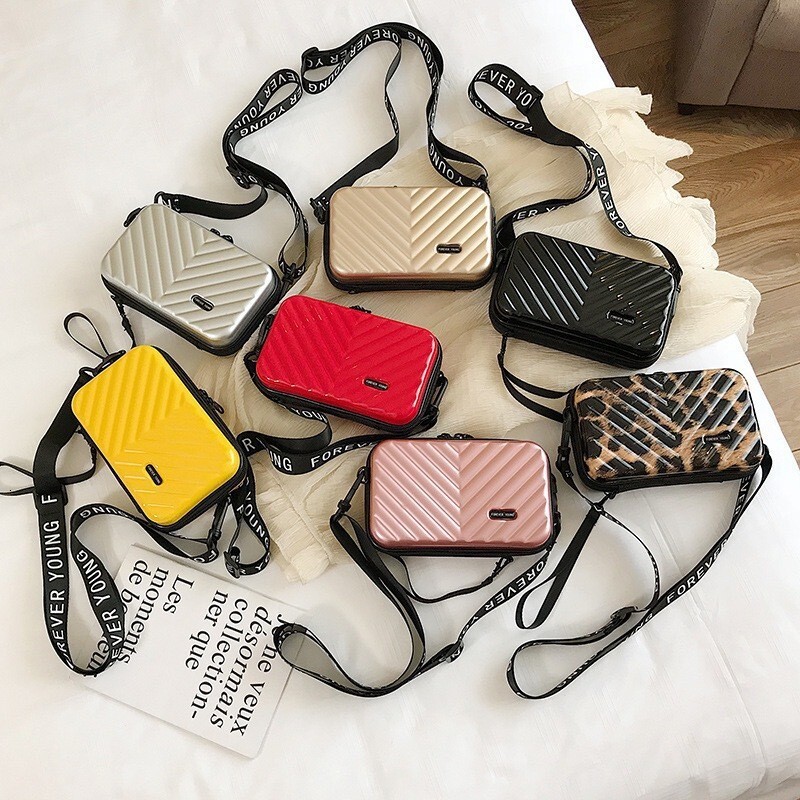 Free Shipping Designer Luxury Women's Hard Shell PC Handbag New Fashion Simple Texture Shoulder Bag Multifunctional 7-inch Casual Makeup Bag