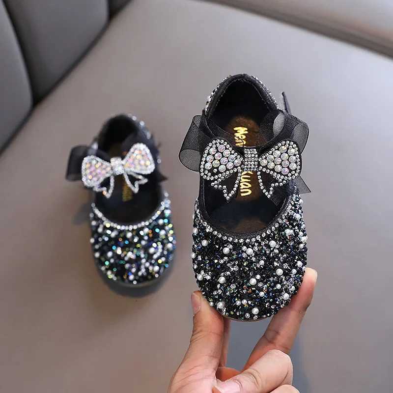 New Childrens Sequined Leather Shoes Girls Princess Rhinestone Bowknot Single Shoes 2024 Fashion Baby Kids Wedding Shoes XJ250724