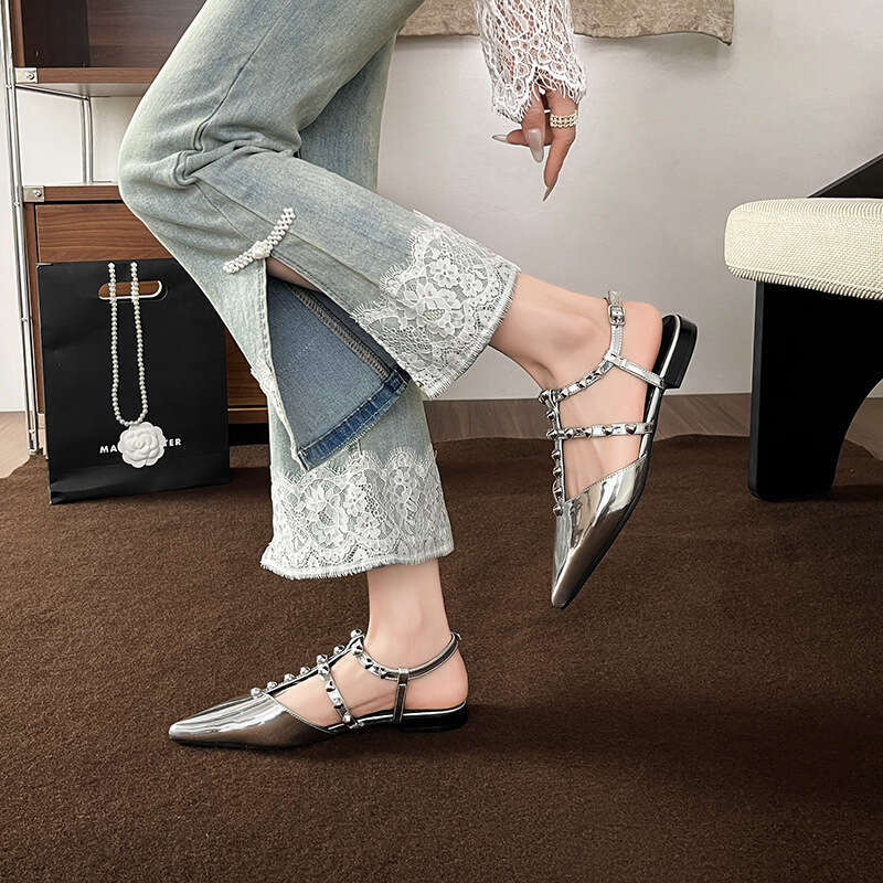 Warren 2025 Autumn New Fashion Closed-Toe Sandals Elegant Rivet Strap Pointed Toe Single Shoes for Women Summer Outdoor Wear