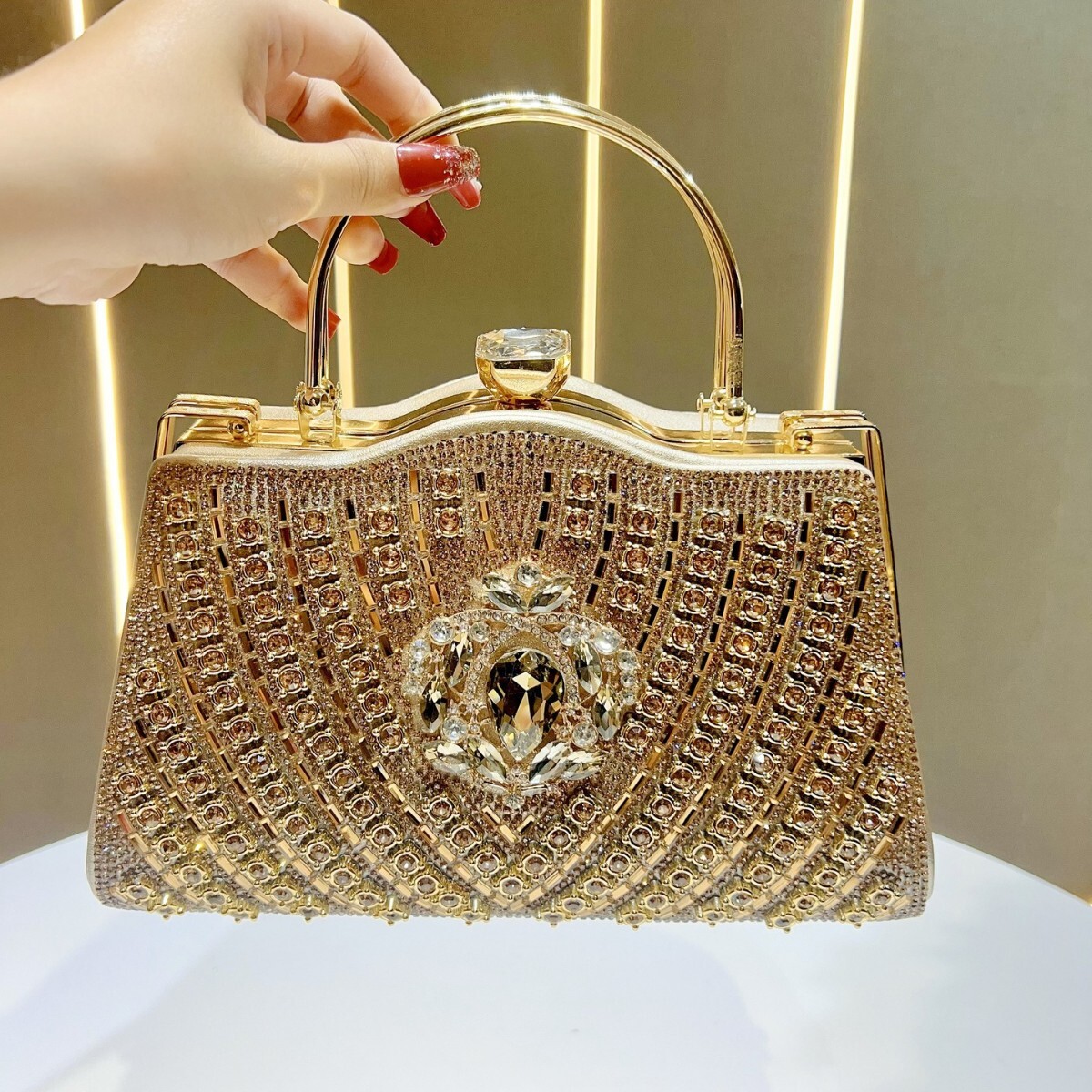 Designer New High-End Diamond-Studded Handbag Large Capacity Crossbody Evening Luxury Women's Bag