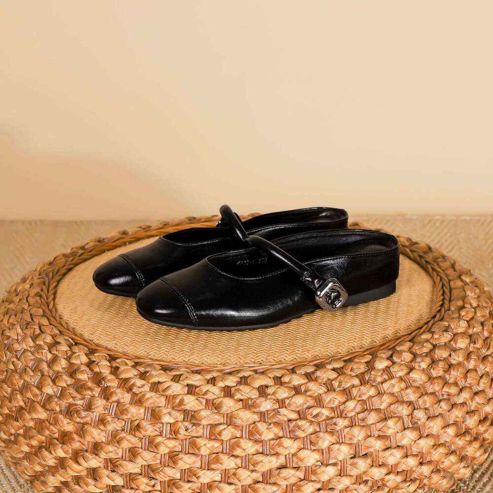 Designer Half for Women Fashionable Outdoor Wear High-End Casual Women's Korean Style Slip-On Thick Sole Height Increasing Shoes