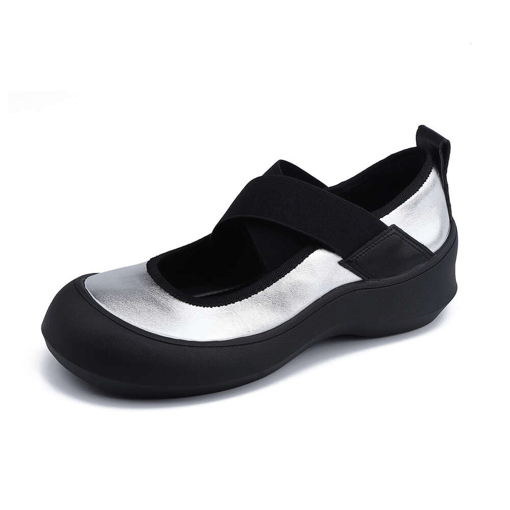 Summer New Mary Jane Uniform Women's 2025 Graduation Season College Style Thick Sole Height-Increasing Single Shoes Women Versatile