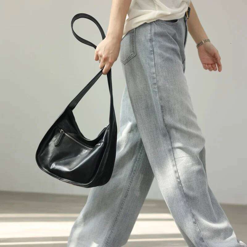 Women's Soft Genuine Leather Crossbody Bags Wide Shoulder Strap Zipper Shoudler Bag Suitable For Commuting And Short Traveling