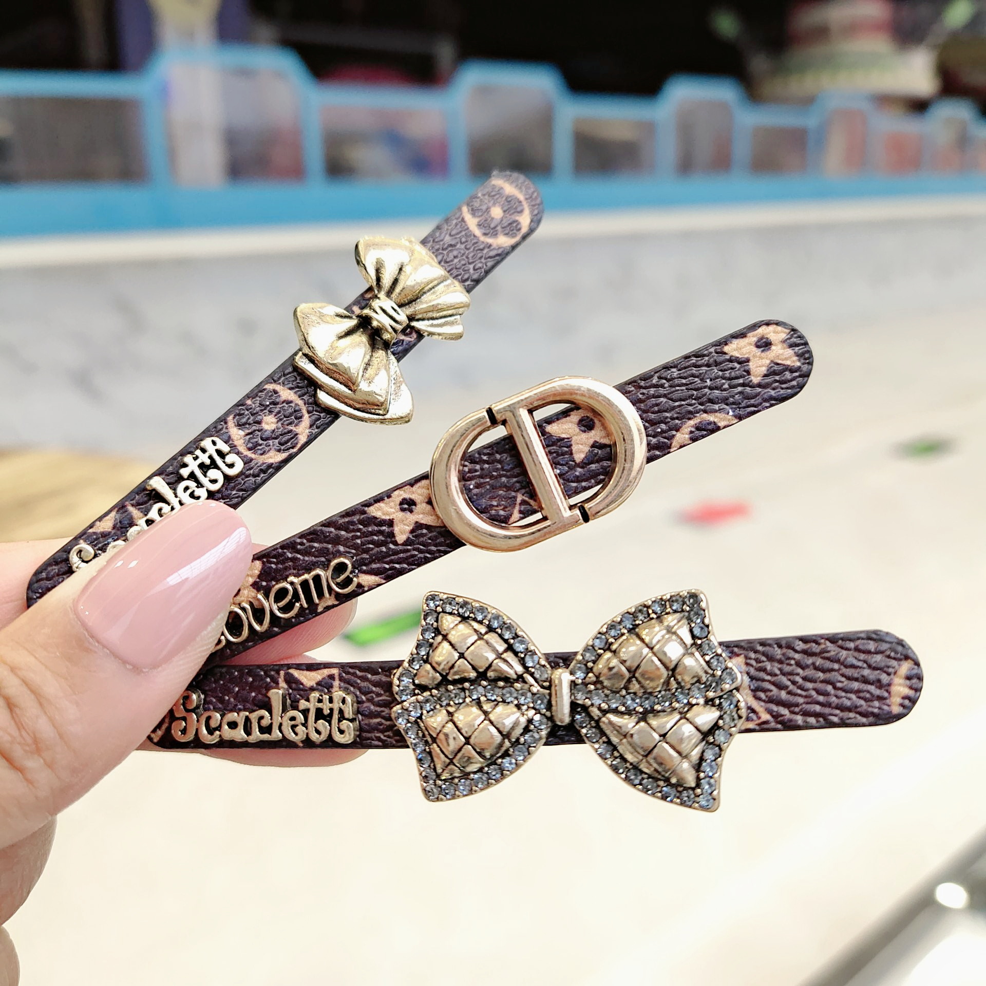 Luxury Designer Designer Straight Edge With Cute For Woman Bear Bow Accent - Stylish Duckbill for woman Hair Clip For Various Hairstyles Free Ship Shi