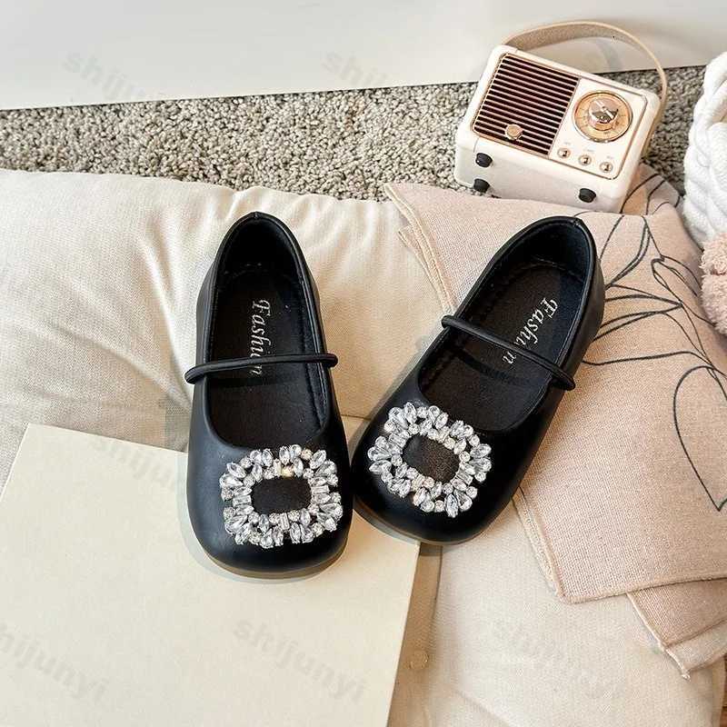 Girls PU Leather Shoes Non-slip Soft Sole Kids Princess Shoes Luxury Rhinestone Elegant Childrens Flats Ballet Shoes Wedding XJ250724