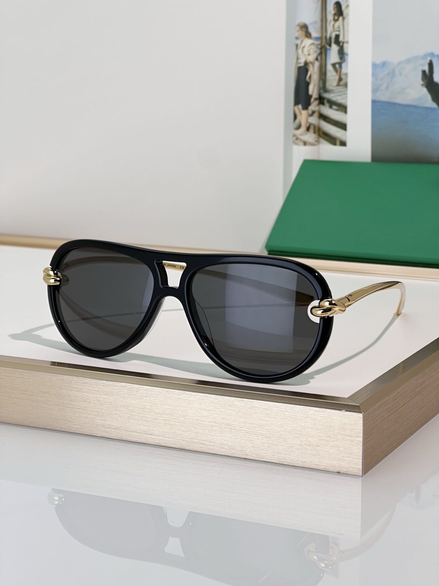 Luxury Designers Womens Sunglasses For Women Men Sun Glasses Mens Designer 1418S Fashion Style Protects Eyes Random Box