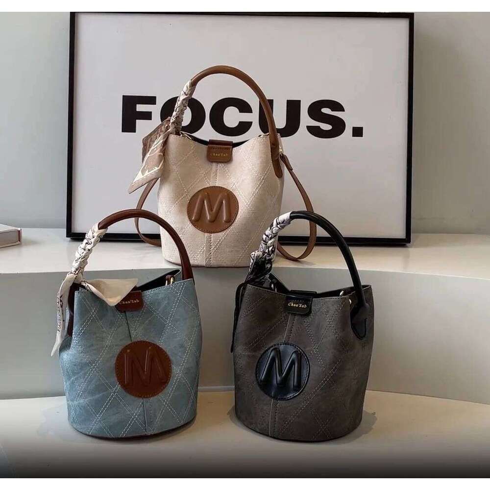 High end trendy bucket bag new shoulder crossbody bag, fashionable retro handbag for women