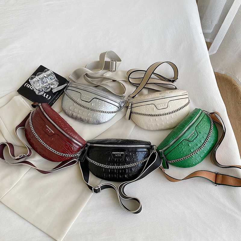 Luxury Chain Waist Bag Fanny Pack Fashion Leather Lady Waist Pack Handbag Designer Woman Crossbody Chest Bag New Female Belt Bag G250723