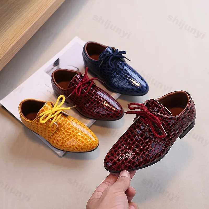 2025 New Retro Fashion Lace Up Pointed Toe Dress Shoes for Boys Leather Shoes Uniform Kids Oxford Performance Flats Shoes XJ250724