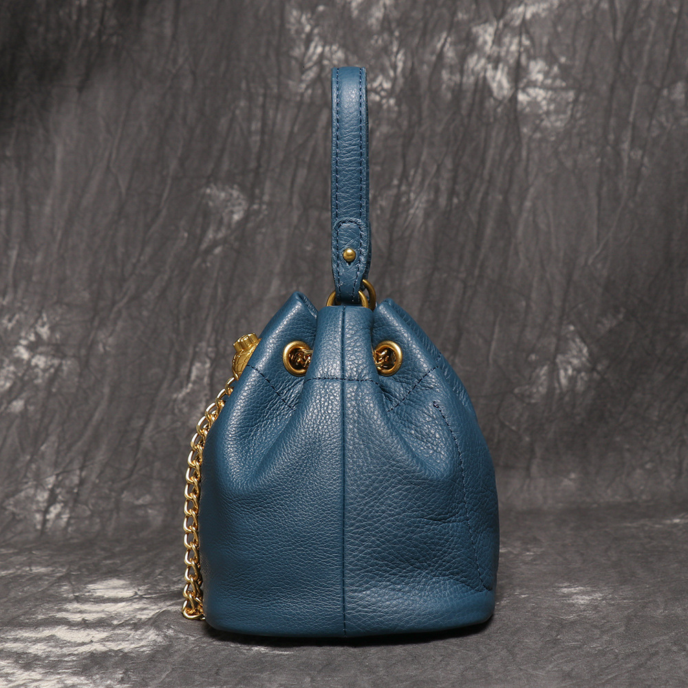 Designer New Handmade Top Layer Cowhide Makeup Fashion Casual Versatile Genuine Bucket High-Quality Soft Leather Chain Light Luxury Women's Bag