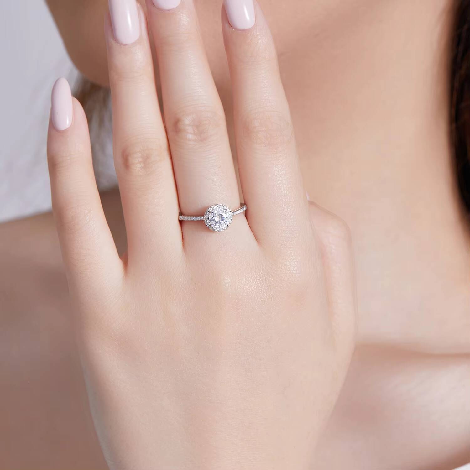 High-Grade 6MM VVS D Color Moissanite Diamond Ring with 925 Sterling Silver Fancy Designed Jewelry for Sale