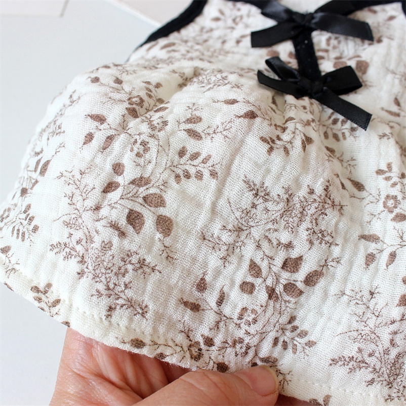 Cute INS Pet Dog & Cat Clothes - Small Pomeranian Teddy Bear Skirt with Thin Cotton Yarn for Spring/Summer