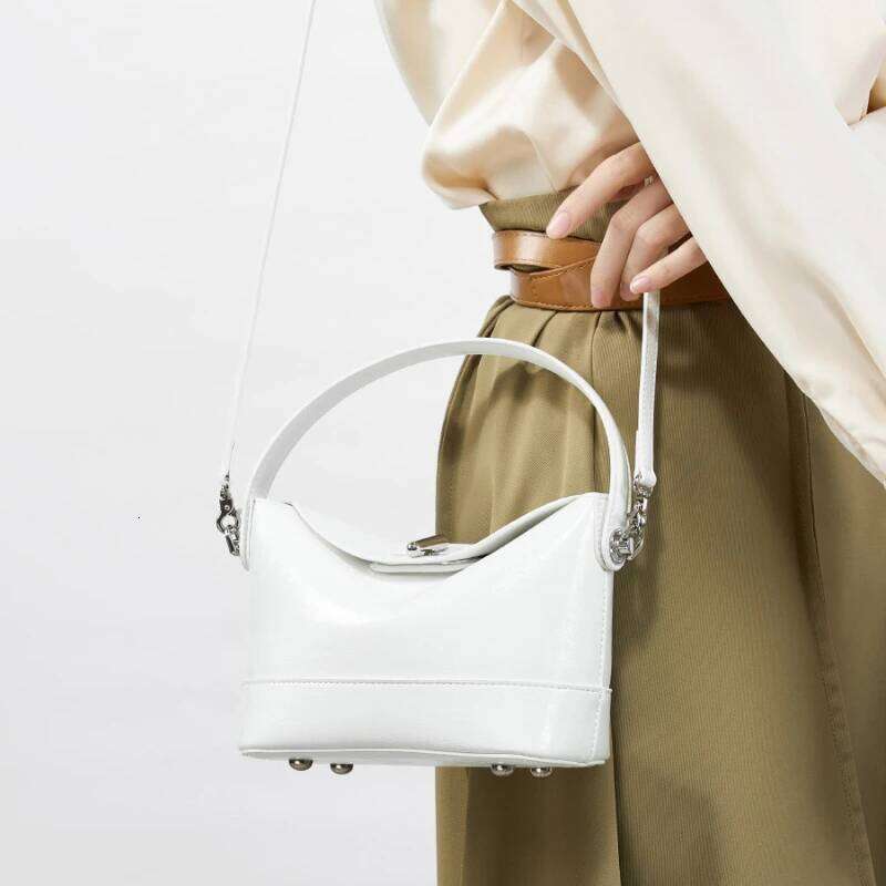 Toptrends Chic Genuine Leather Bucket Small Shoulder Bags For Women 2025 Designer Crossbody Purses White Ladies Handbags
