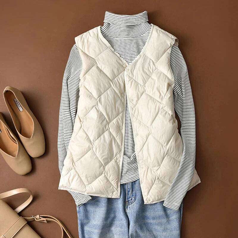 Lagabogy 2025 New Autumn Winter Ultra Light Thin White Duck Down Vest Women Puffer Jacket Female Slim Waistcoat Casual Sleeveles