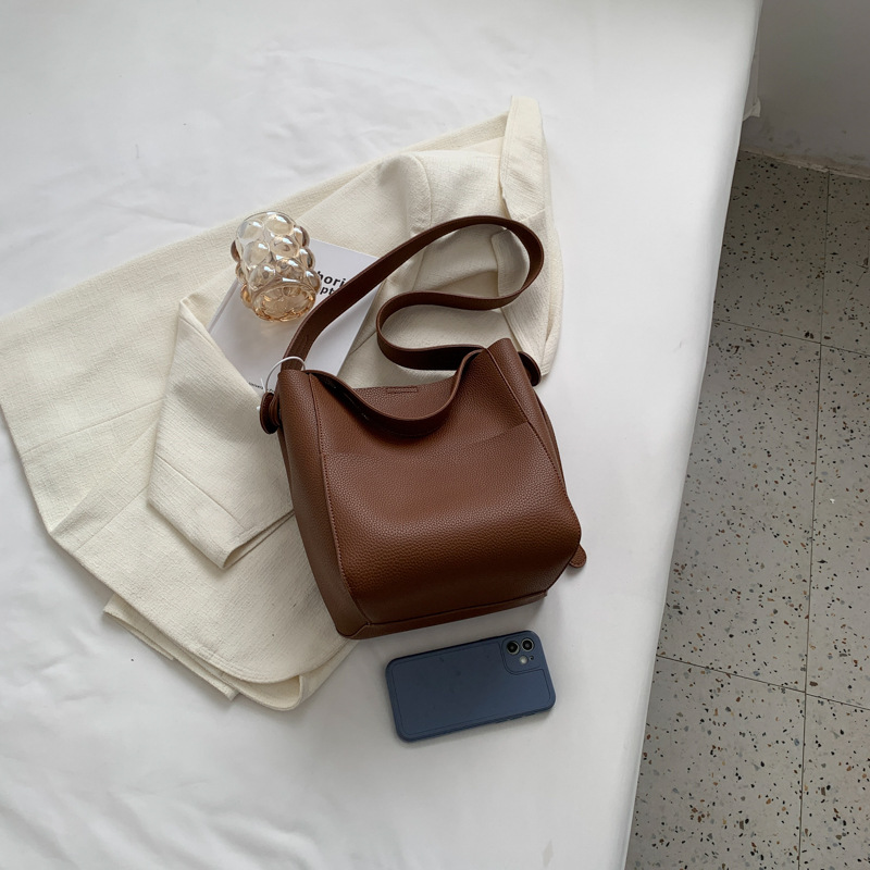 Free shipping designer bags for womens Shoulder bags brown black grey Versatile and minimalist wide shoulder bucket bag single shoulder crossbody bag