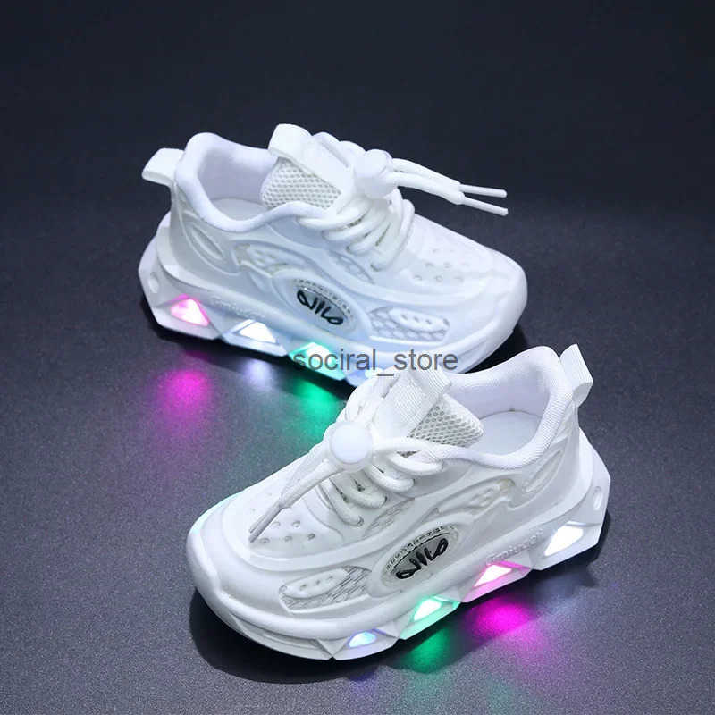 Baby Shoes2023 Spring Autumn New Boys and Girls Light Up Clunky Sneaker Small and Medium-sized Childrens Soft Soled Baby Shoes Q250724
