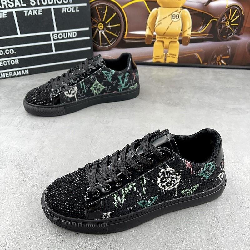Jiarong Tide Brand Versatile fashionable sneakers Fashion board shoes Men's soft soled leather low cut casual shoes spirited young man hot