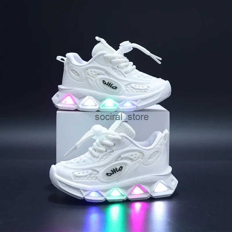 Baby Shoes2023 Spring Autumn New Boys and Girls Light Up Clunky Sneaker Small and Medium-sized Childrens Soft Soled Baby Shoes Q250724