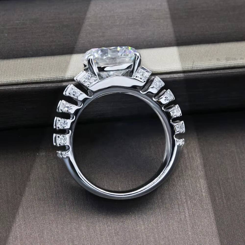 Wholesale New Design Luxury Fashion Jewelry S925 Silver Moissanite Diamond Ring for Jewelry Gift