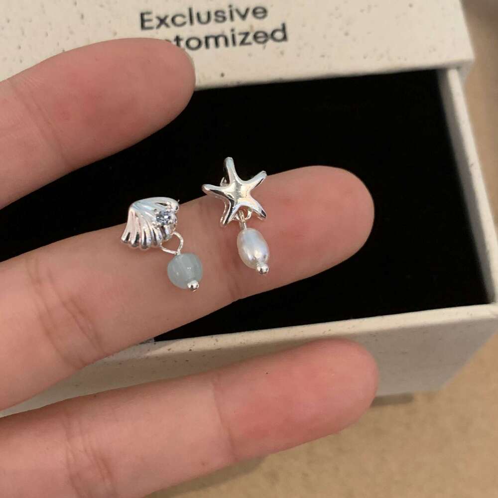 Starfish Shell Asymmetric Earrings for Women, Niche Cool Style, Korean Versatile Earrings, Light , Unique Design Sense, Ear Jewelry