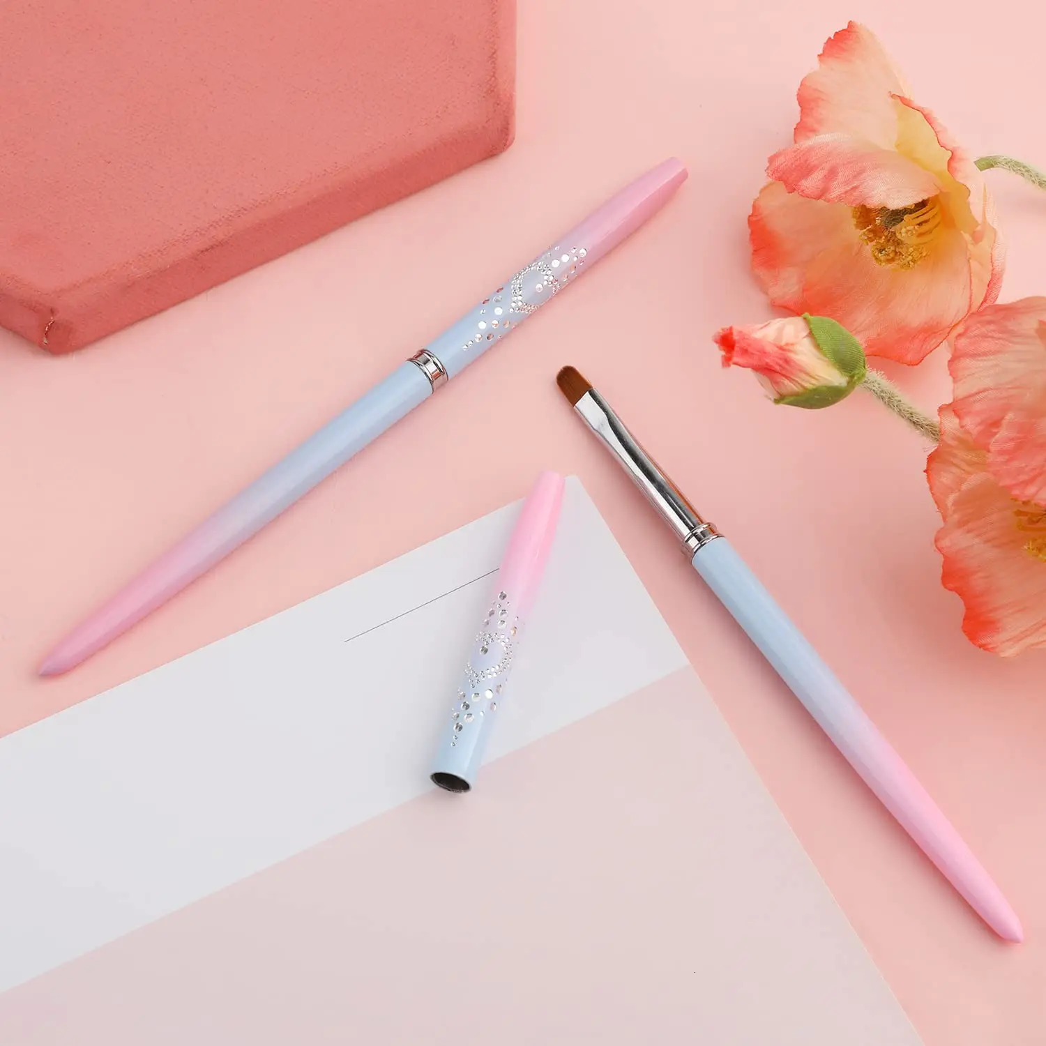 Nail Art Clean Up Brushes Painting Brushes for Nails with Round Angled Head Pen Painting Tools for Nail Art n 250716