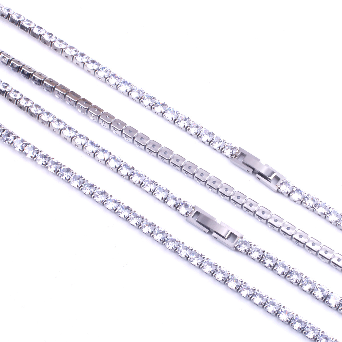 Unisex Elegance: Dazzling Zircon Tennis Necklace for Couples
