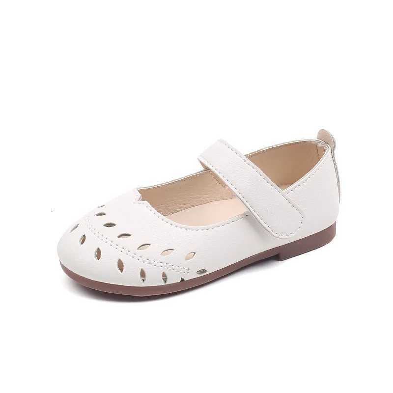 New Small Leather Shoes Children Hollow Out Breathable Casual Shoes Fashion Girls Wedding Party Dress Princess Shoes H794 XJ250724