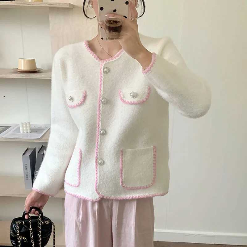 Fashion Pearl Single Breasted Cardigan Women Autumn Winter Mixed Color Long Sleeve Cardigans Women O-Neck Coat Korean Style X250724
