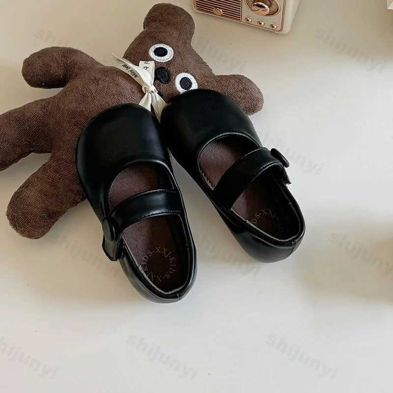 Girls Flats Soft Sole Comfort 2025 New Kids Pu Leather Shoes Non-slip Hook loop Children Princess Shoes Solid Color Versatile XJ250724